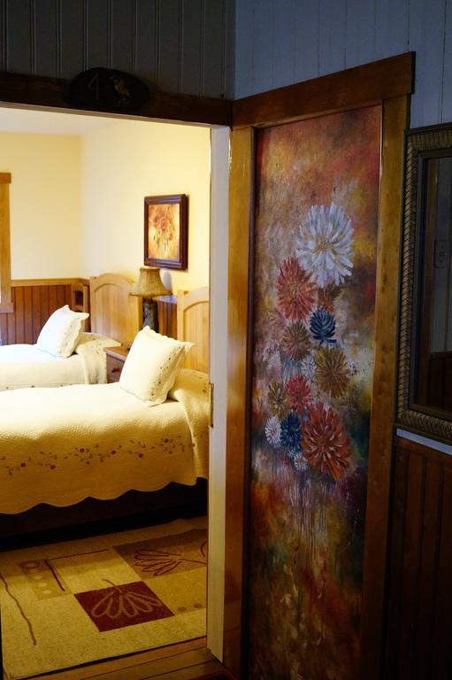 Tradicion Austral Bed & Breakfast Puerto Varas Ruang foto