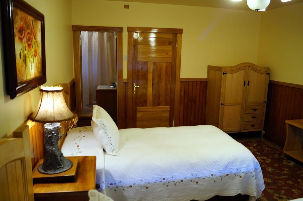 Tradicion Austral Bed & Breakfast Puerto Varas Ruang foto