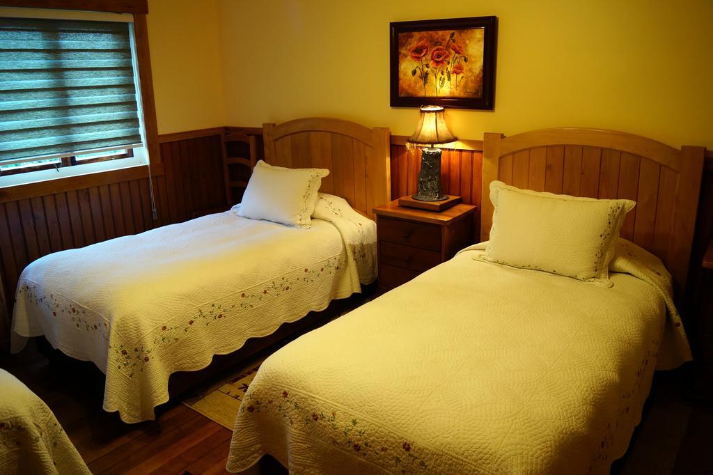 Tradicion Austral Bed & Breakfast Puerto Varas Ruang foto